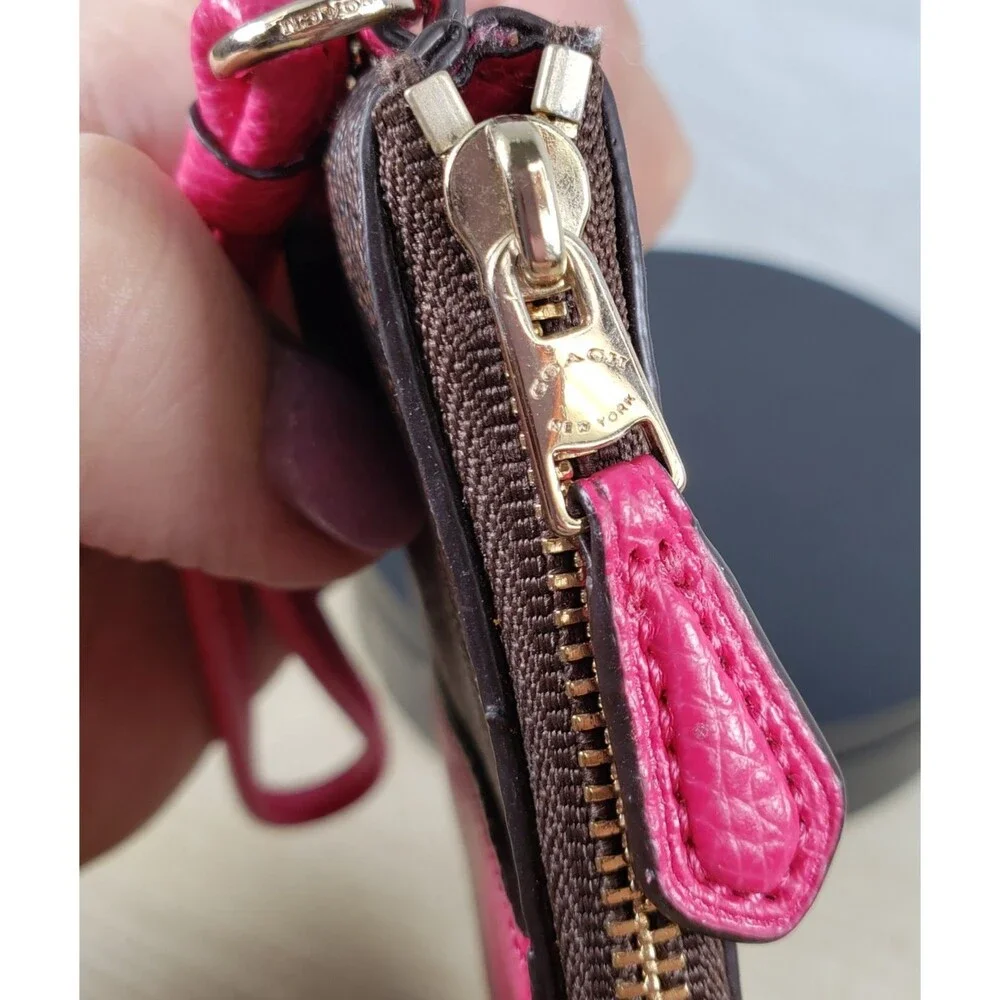 COACH Corner Zip Wristlet In Dark Brown Signature Leather w/ Hot Pink Stripe